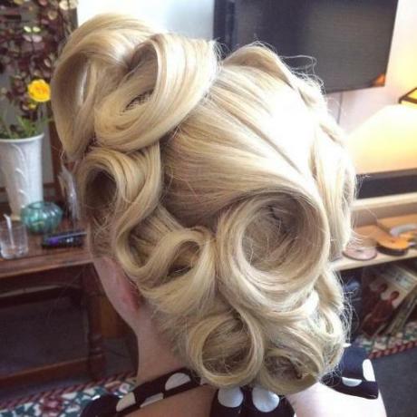 Vintage updo s pin curls