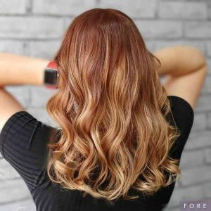 16 най-сладки идеи за боядисване на коса с ягодово русо балаяж