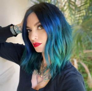 22 increíbles ideas de color de cabello verde azulado que serán tendencia en 2021