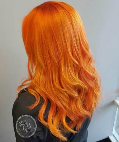 Oranssi-punaiset hiusvärit