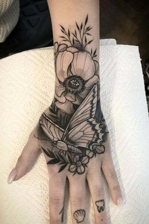 Tetovanie na ruky motýľa