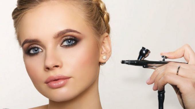 Hva er Airbrush Makeup