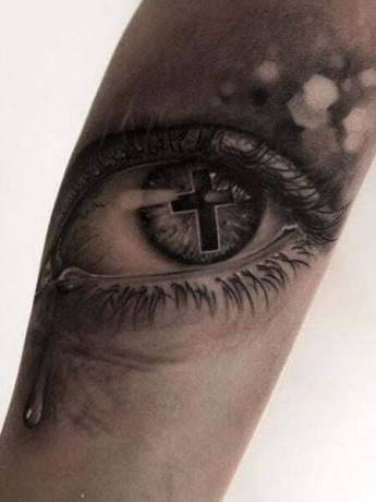 Jésus et le tatouage des yeux