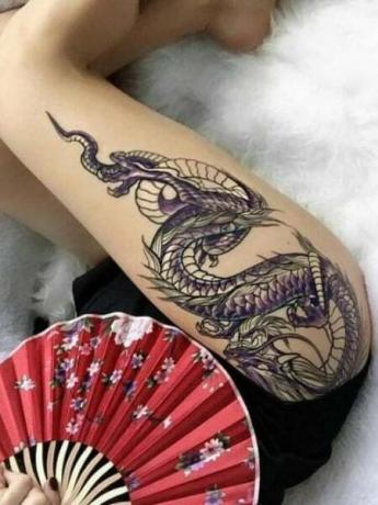 Dragon Leg Tatuering