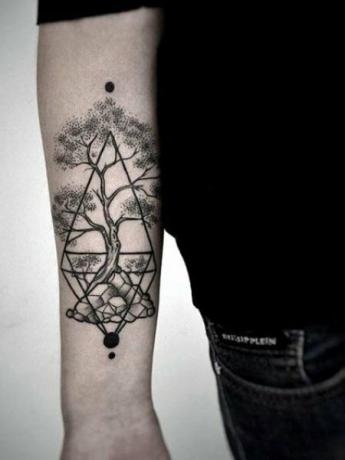 Tetovaža bonsaj