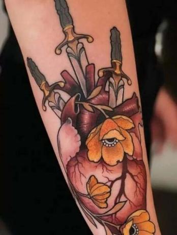 Neo tradičné tetovanie srdca1
