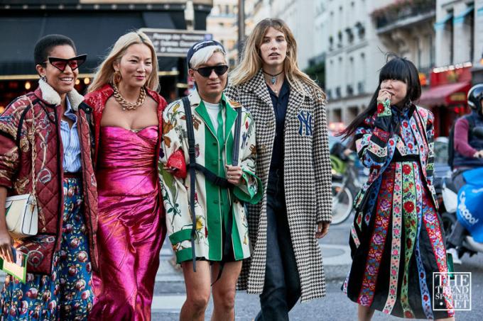 Street Style Paris Fashion Week proljeće ljeto 2019. (29 od 158)
