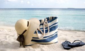قائمة التحقق من حقيبة الصيف للشاطئ - لشعرك!