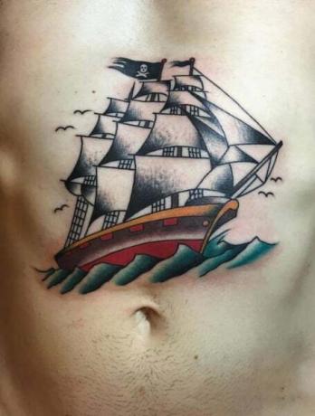 Laivan vatsa tatuointi 1