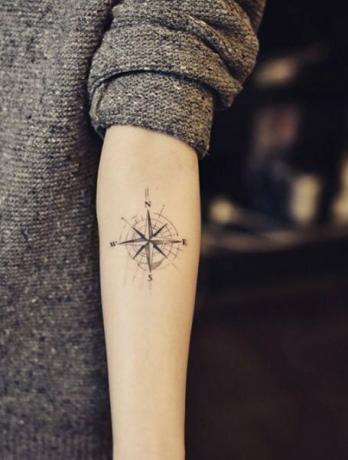 Kompass tatuering