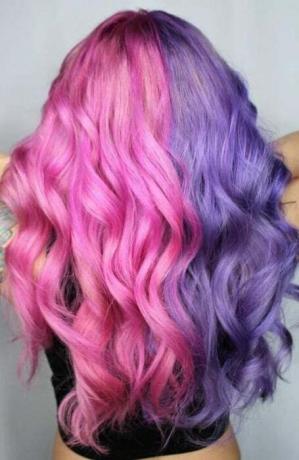 Vaaleanpunaiset ja violetit hiukset