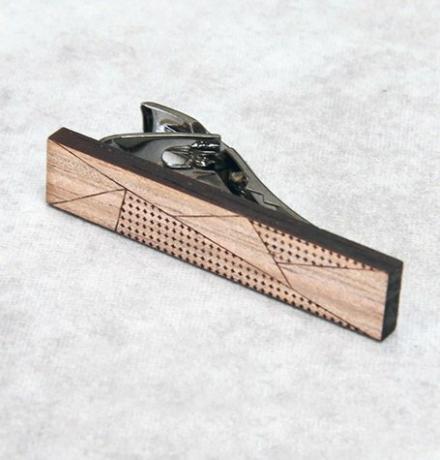 Neue Krawattenklammer oder Krawattenklammer aus geometrischem Holz für Herren von The Northwood Collective