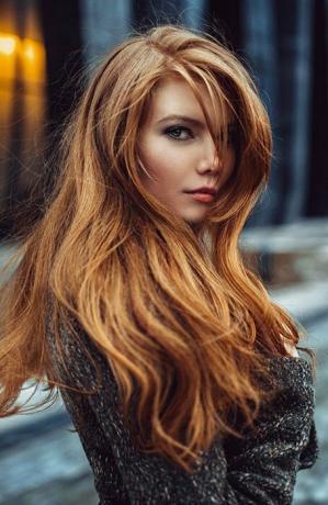 Светло-каштановый цвет волос