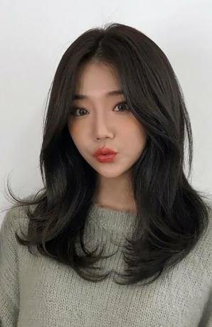 Uzun Katmanlı Asyalı Saç Modelleri