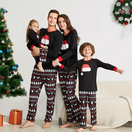 Chapéu de Natal com pijama combinando com a família