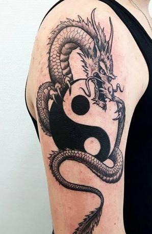 Yin Yang sárkány
