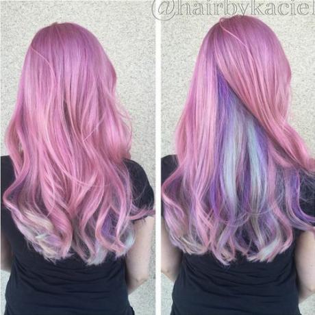 pastelově růžové vlasy s modrou a levandulovou podložkou