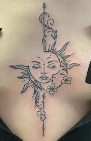 Sunce i mjesec tetovaža prsne kosti 2