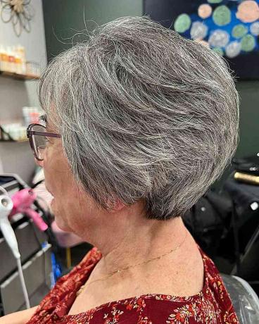 Só-bors tollas bixie puha rétegekkel 60 év feletti nők számára