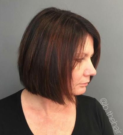 Classic Brunette Bob with Subtle Highlights