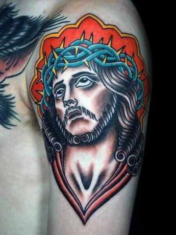Amerykański tradycyjny tatuaż z Jezusem