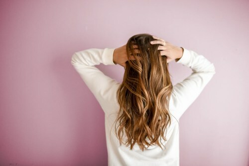 Vaurioittaa hiusten kuivaus hiuksia