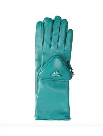 Сини ръкавици с чанта Prada