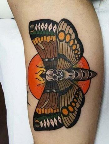 Νέο παραδοσιακό τατουάζ πεταλούδας1