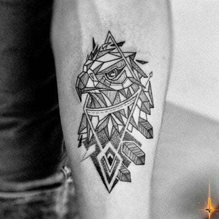 Geometrische adelaar tatoeage