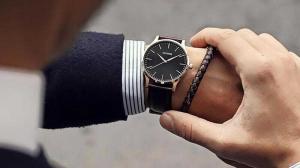 Jak wybrać zegarek do rozmiaru nadgarstka?