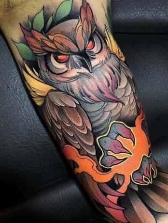 Neo tradičné tetovanie sovy