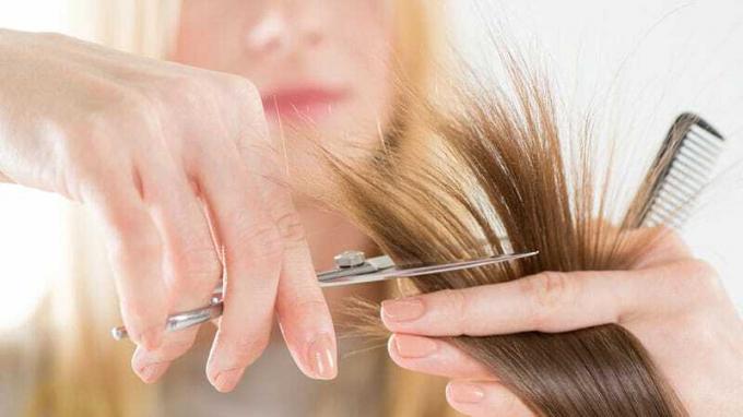 Stříhá vám vlasy rychleji?