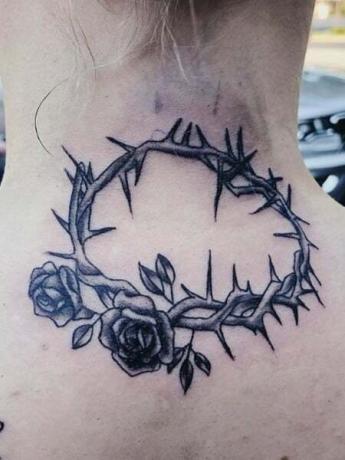 Tatuaż korony Jezusa