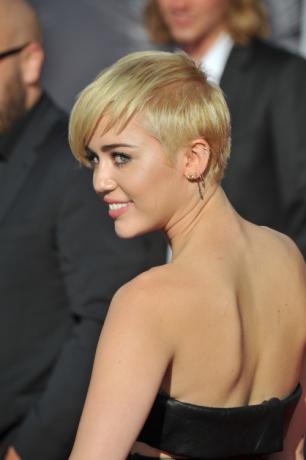 Miley Cyrusin lyhyt kampaus