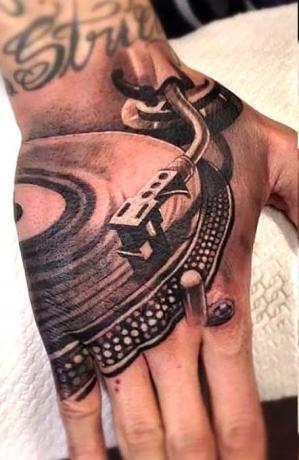 Hudobné tetovanie na ruke