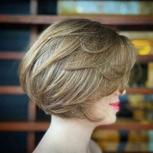 19 Hakelengde hårklipp med lite vedlikehold for travle kvinner som ønsker å klippe kort hår