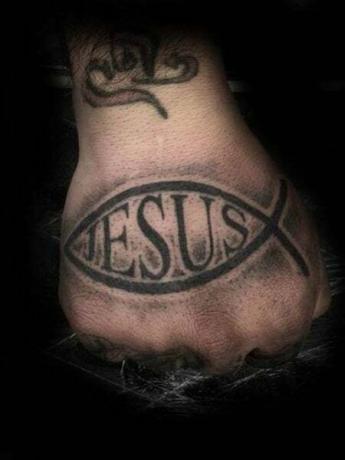 Ježíš rybí tetování 