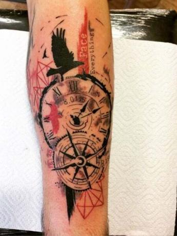 Trash Polkas pulksteņa tetovējums1