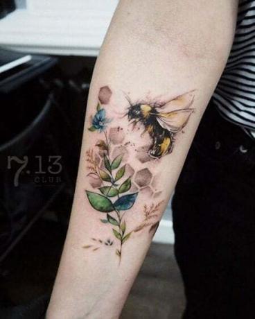 Tetovanie včelieho predlaktia