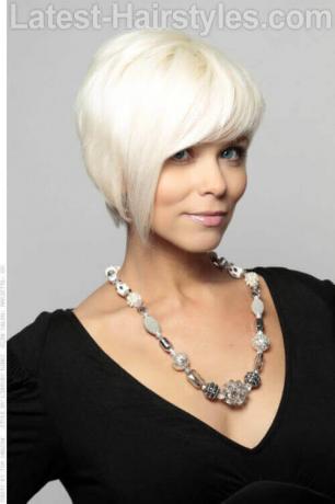 Platinum Blonde Cute Cropped Hairstyle with Shine