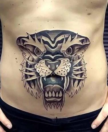 Tetovanie žalúdka tigra