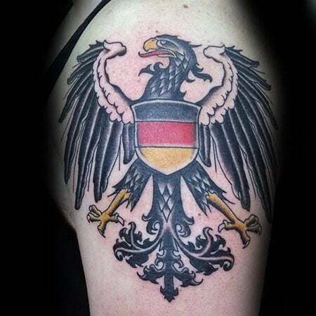 Német sas tetoválás