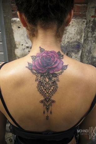 Tatuaje De Rosa Púrpura