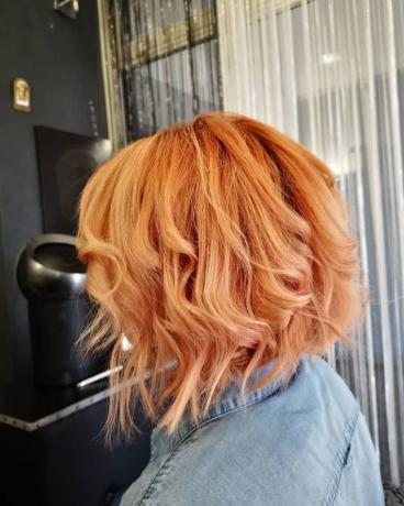 주황색 구리 머리 색깔