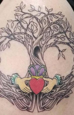 Keltų gyvenimo medžio tatuiruotė (1)