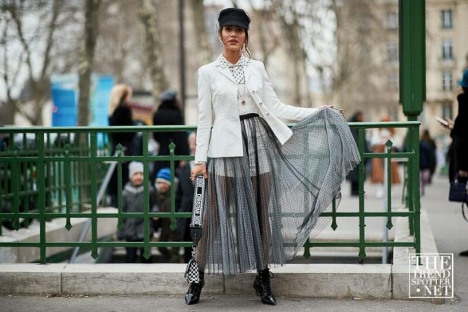 Paris Fashion Week Aw 2018 Street Style 18
