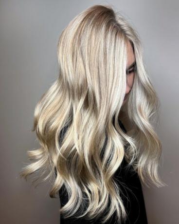 Nizka dimenzija platinasto blond barva za lase