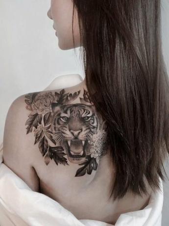 Tiger tatuering 