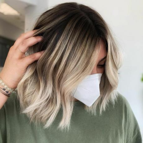 50 Ide Warna Rambut Blonde Balayage Menakjubkan untuk 2021