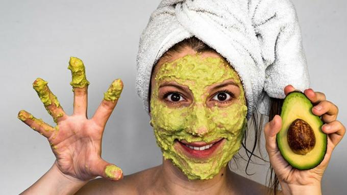 Diy Face Mask Rezepte Avocado-Gesichtsmaske für trockene Haut